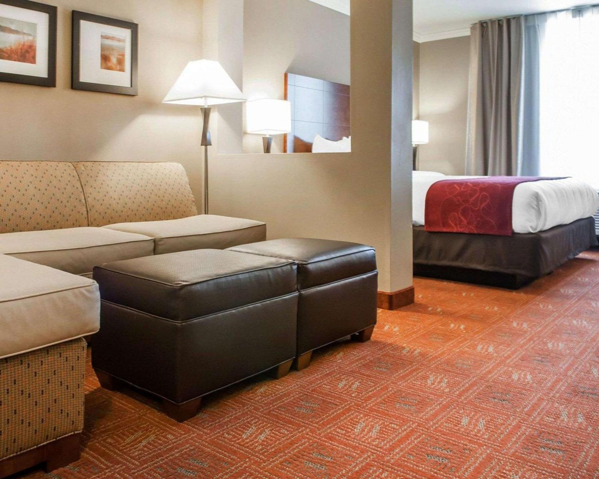 Comfort Suites Фармингтон Экстерьер фото