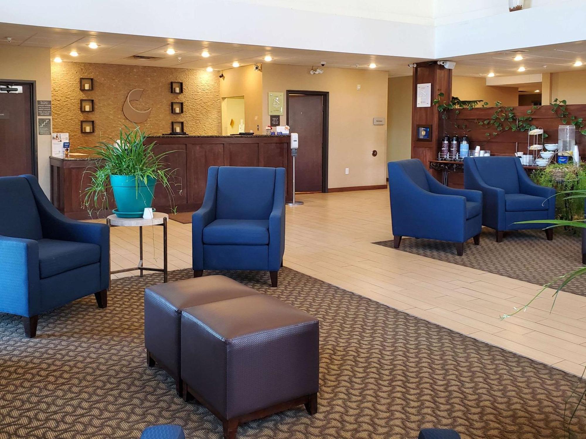 Comfort Suites Фармингтон Экстерьер фото