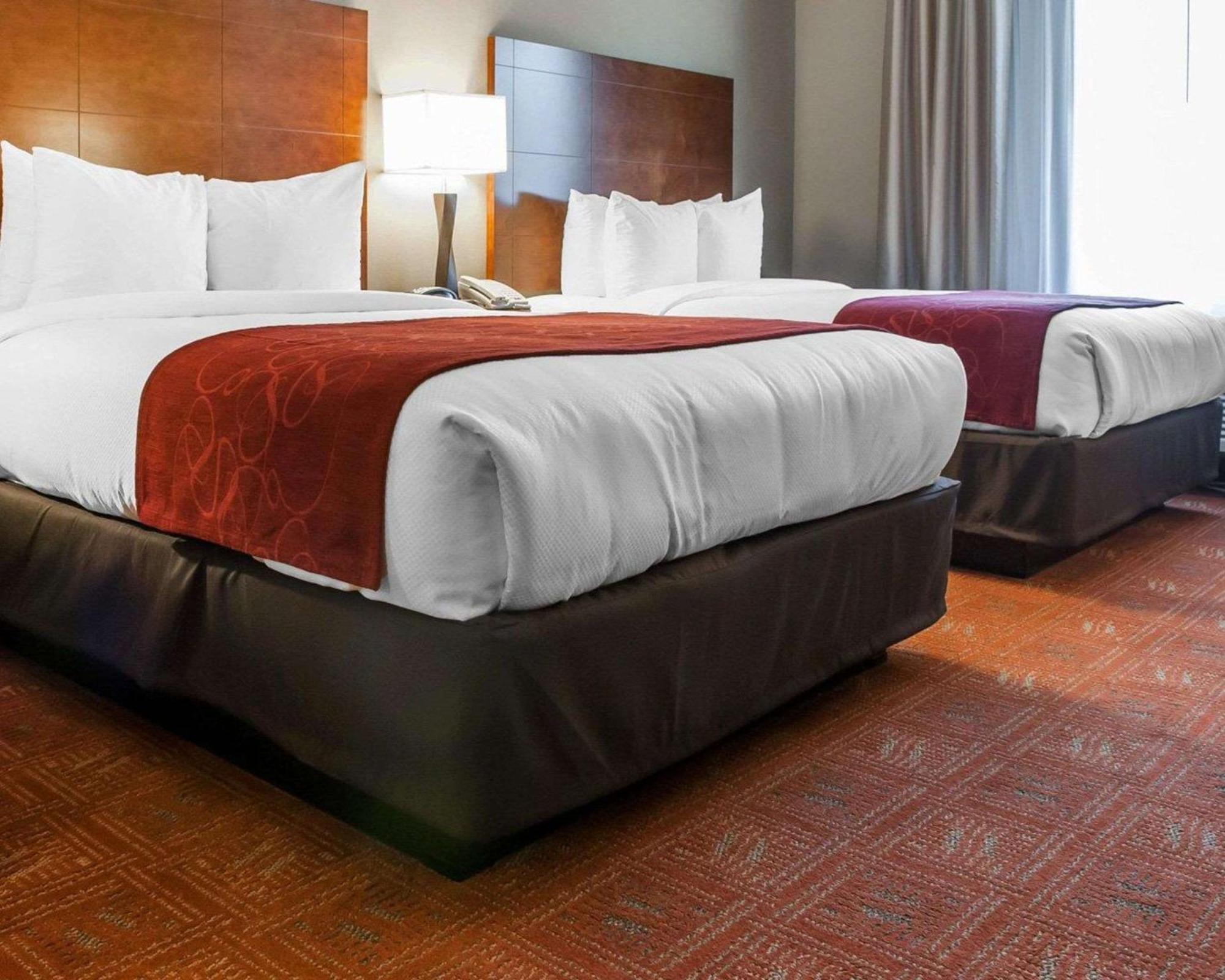 Comfort Suites Фармингтон Экстерьер фото
