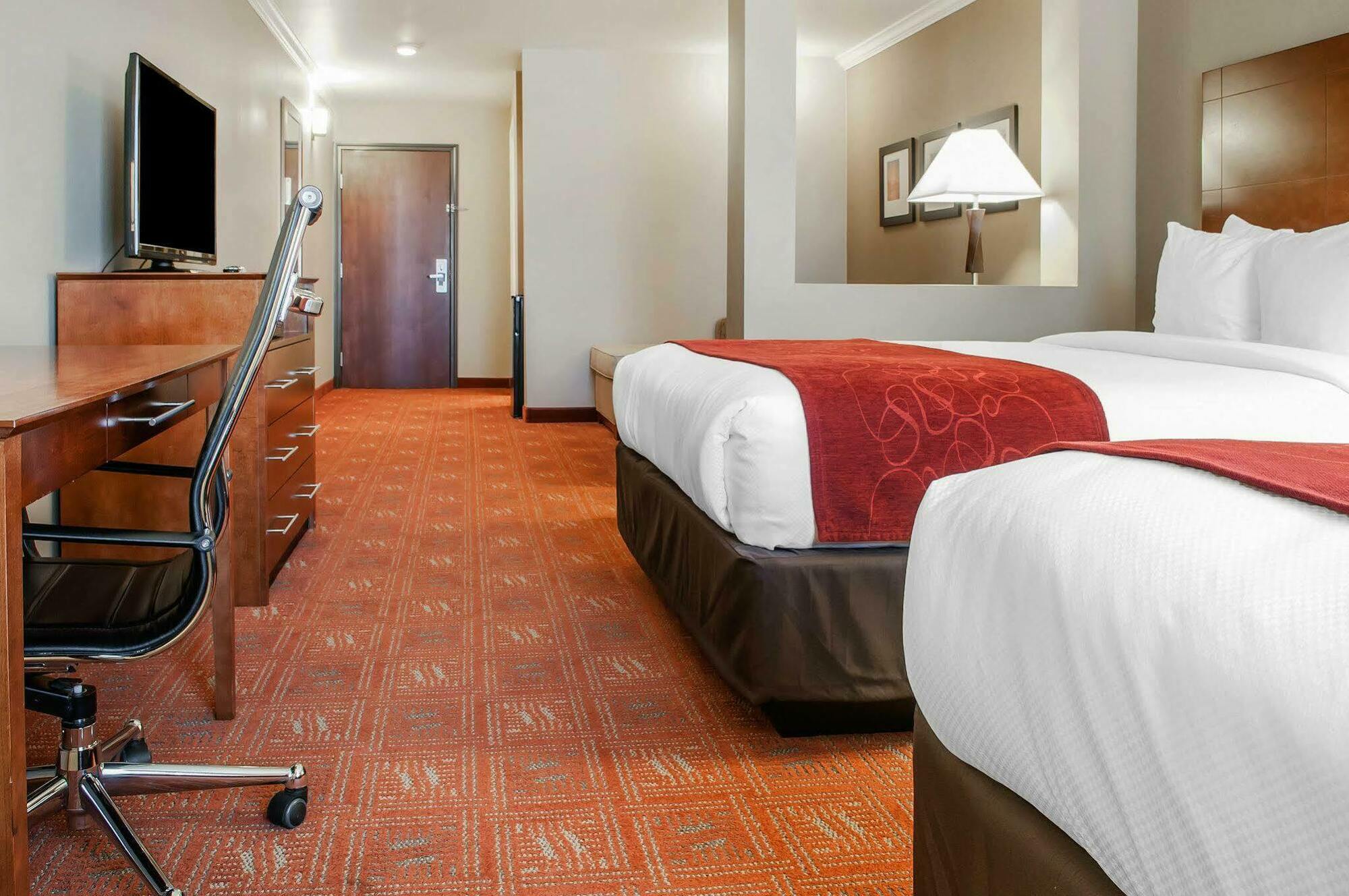 Comfort Suites Фармингтон Экстерьер фото